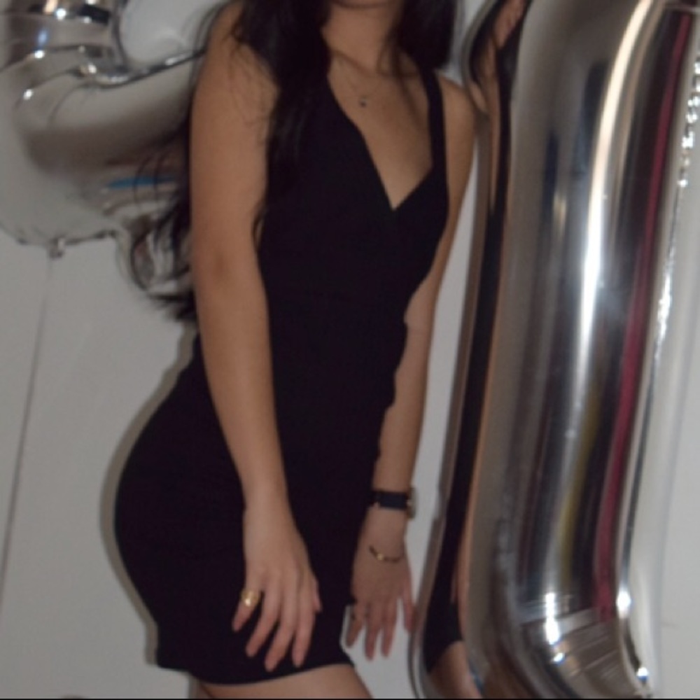 Mini Black V Neck Bodycon Dress